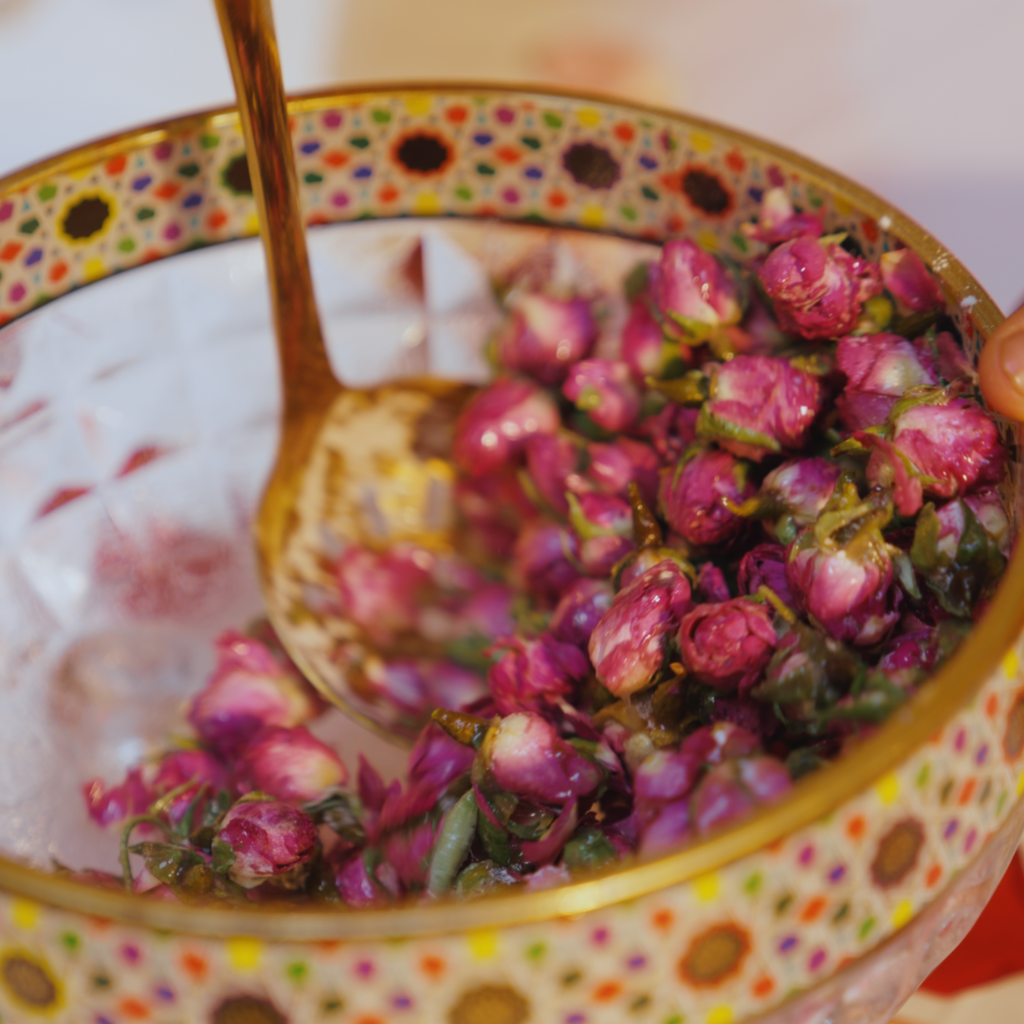 بخور الورد المعطر الطبيعي  - بيت المسك